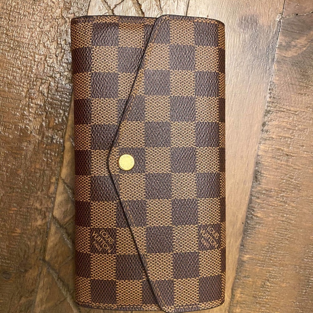 Louis Vuitton Sarah Ebene